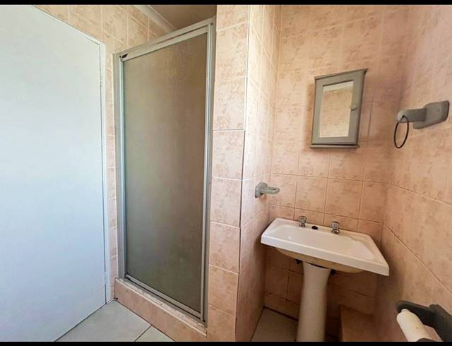 2 BEDROOM TOWNHOUSE FOR SALE IN MULBARTON